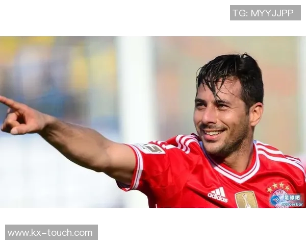 只知道靓仔足球明星的你是否忽略了那些默默奉献的平民英雄